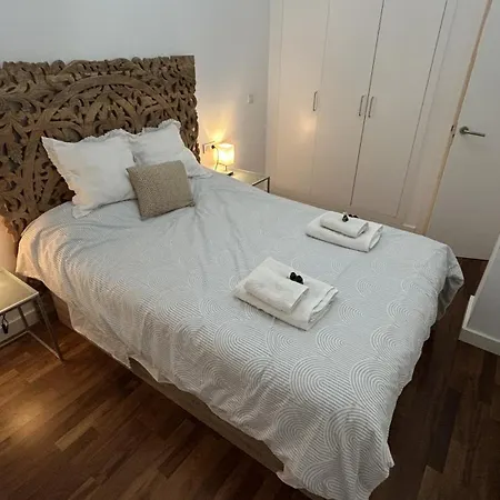 Modern - Apartment *